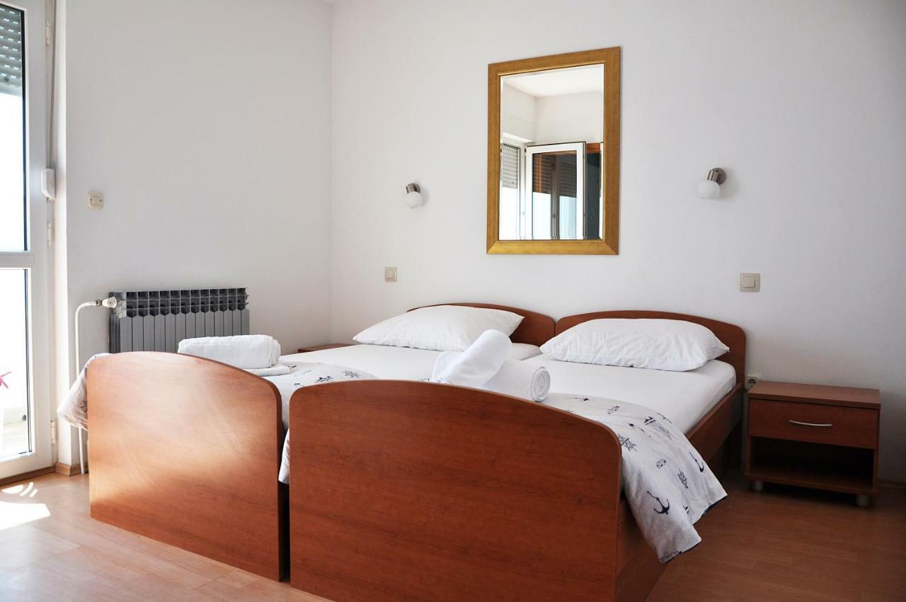 Sunrise Apartments And Studio Apartments Локва-Рогозница Экстерьер фото
